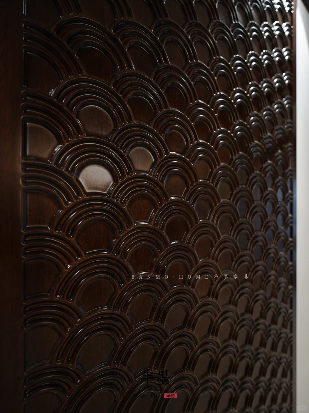 贵阳别墅全屋定制落地，新中式原木柜验收中