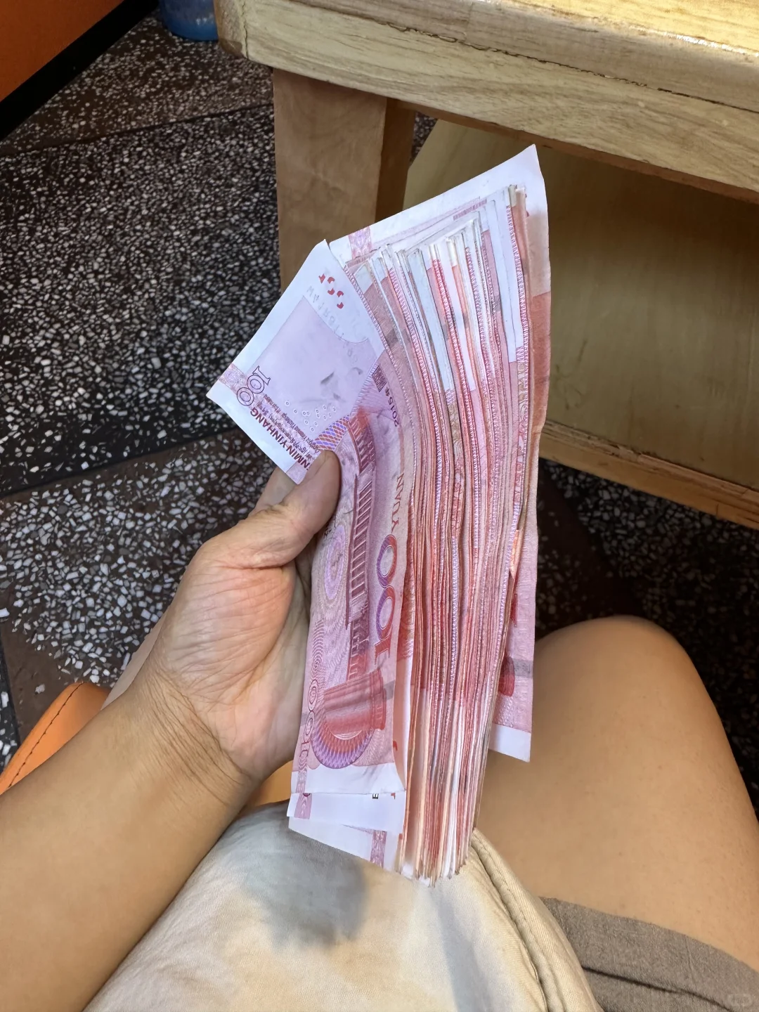 卖十字绣挣的第一笔钱?