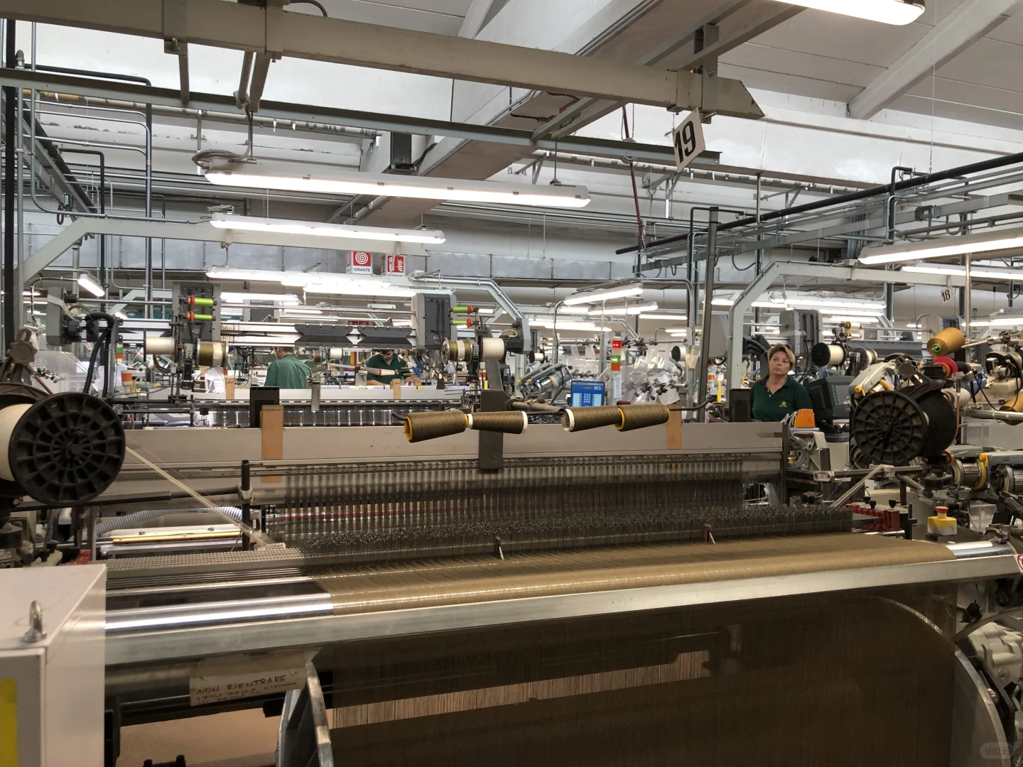 给你们看点没看过的！实地参观??LP面料厂！