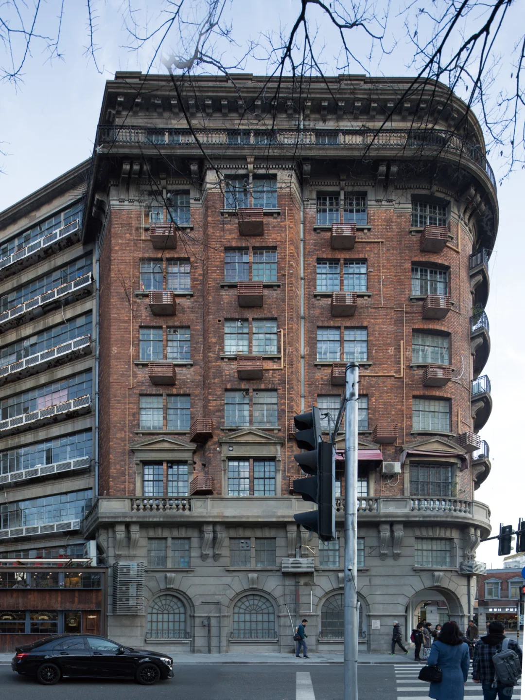 武康大楼的AB面