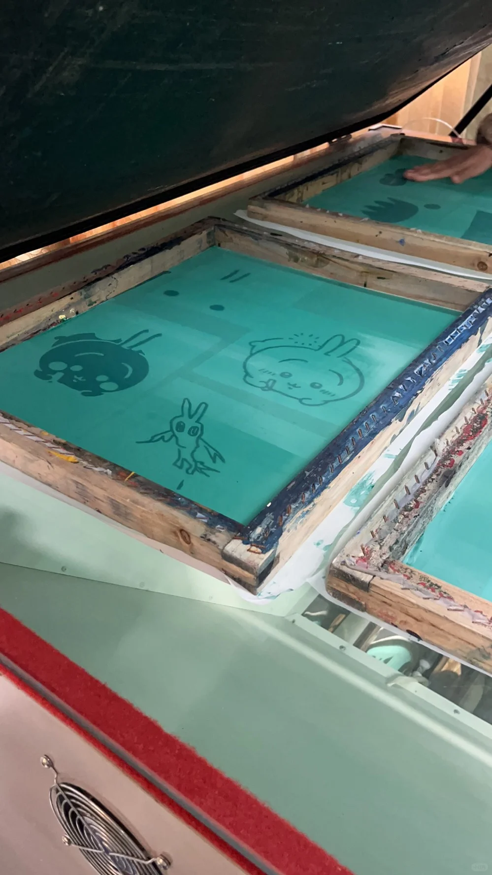 乌萨奇套色丝网印刷分享