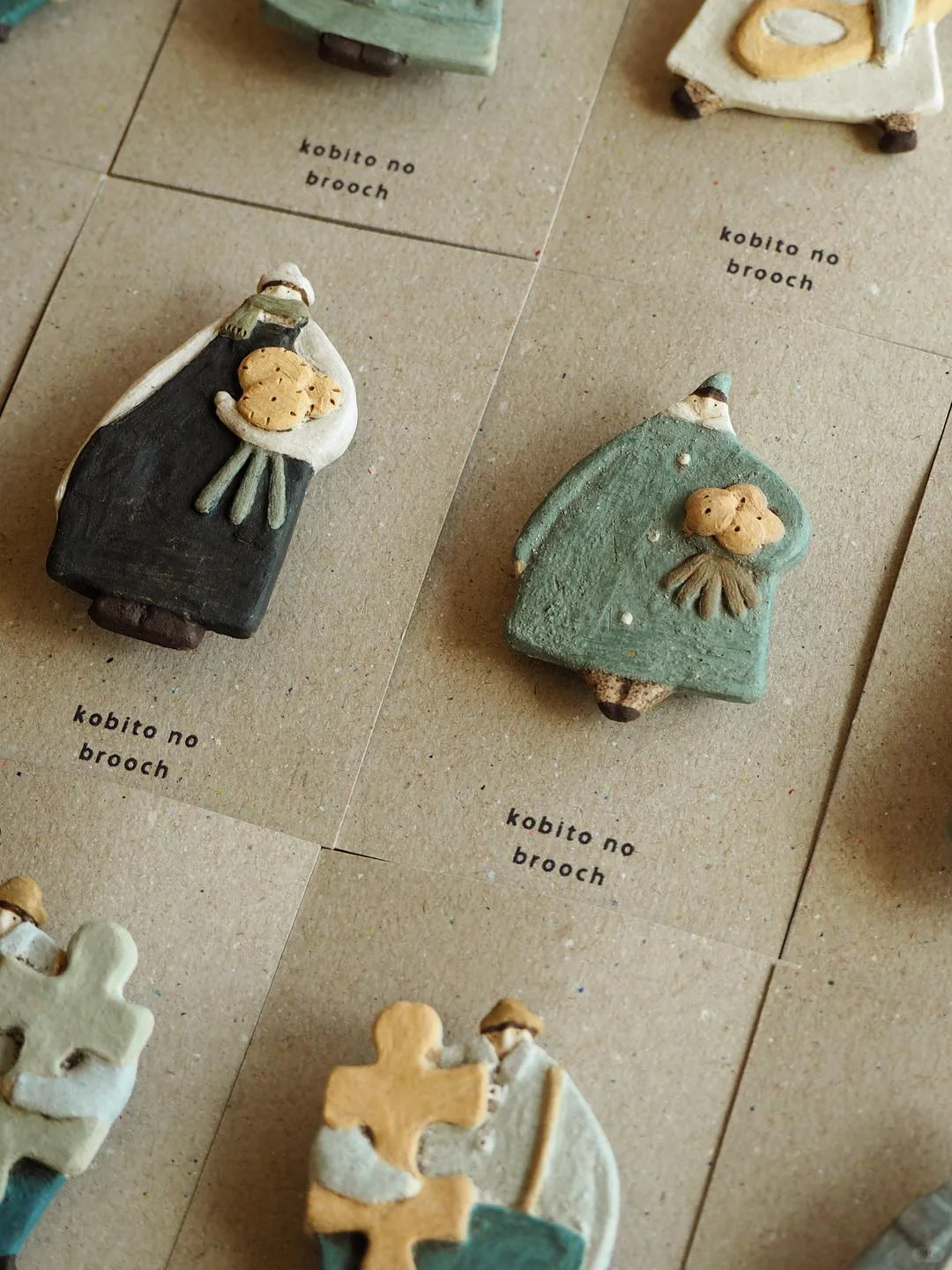 她的陶艺小人，被称为“可触摸的时光胶囊”