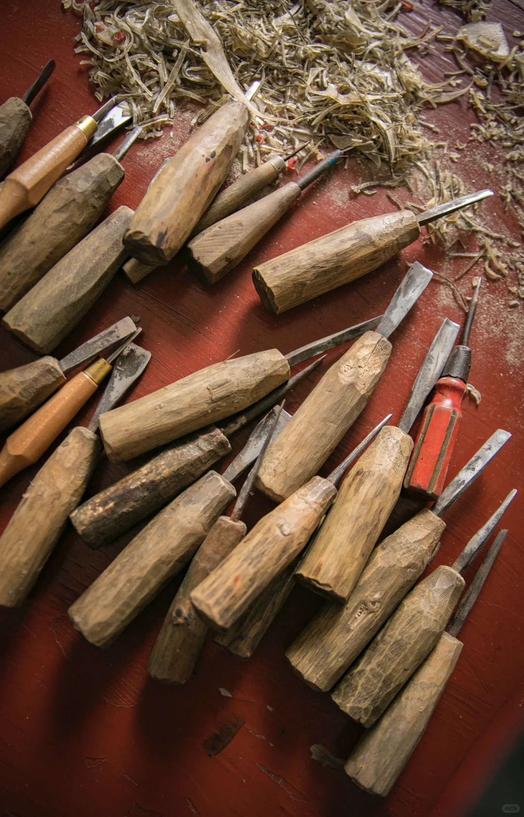 光与影的艺术｜在手艺人挥动下绽放绚丽光彩