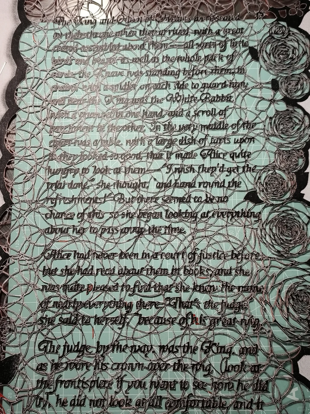 纸雕｜爱丽丝梦游仙境片段