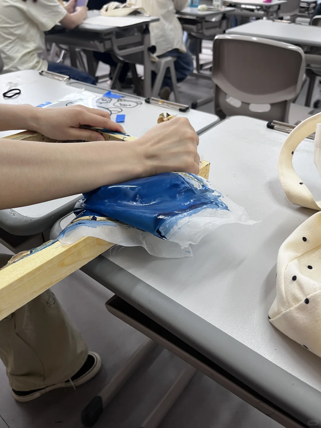 丝网印刷轻松熊短袖˶╹ꇴ╹˶