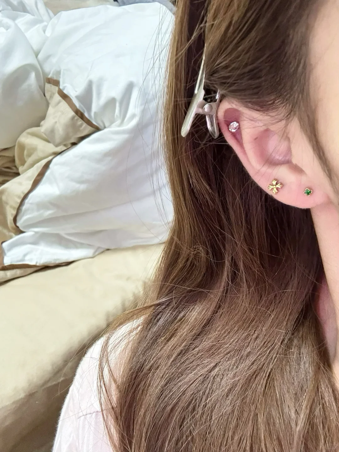 左三右二“招财”࿆耳洞已完成✔️