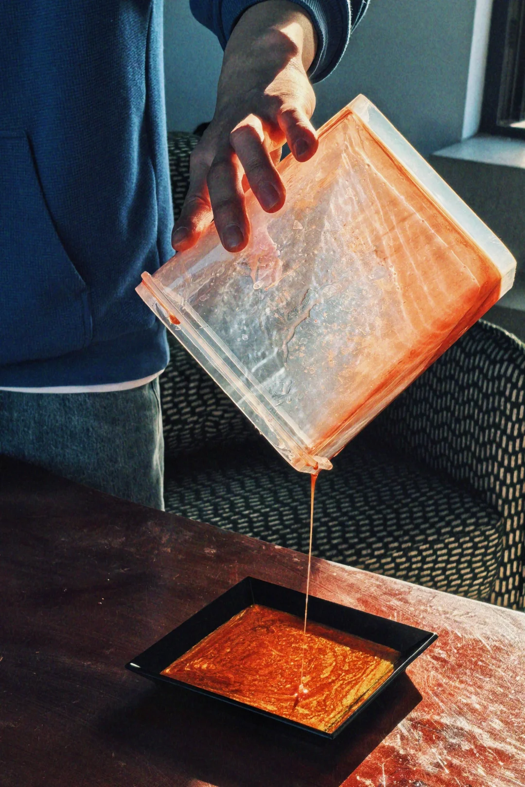 SUPER GUIDE｜设计师制作手工树脂 惊奇！