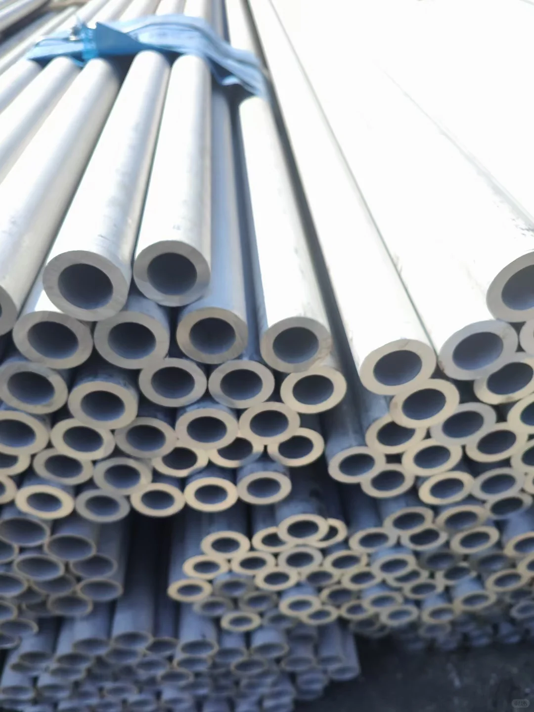 00后接手不锈钢工厂