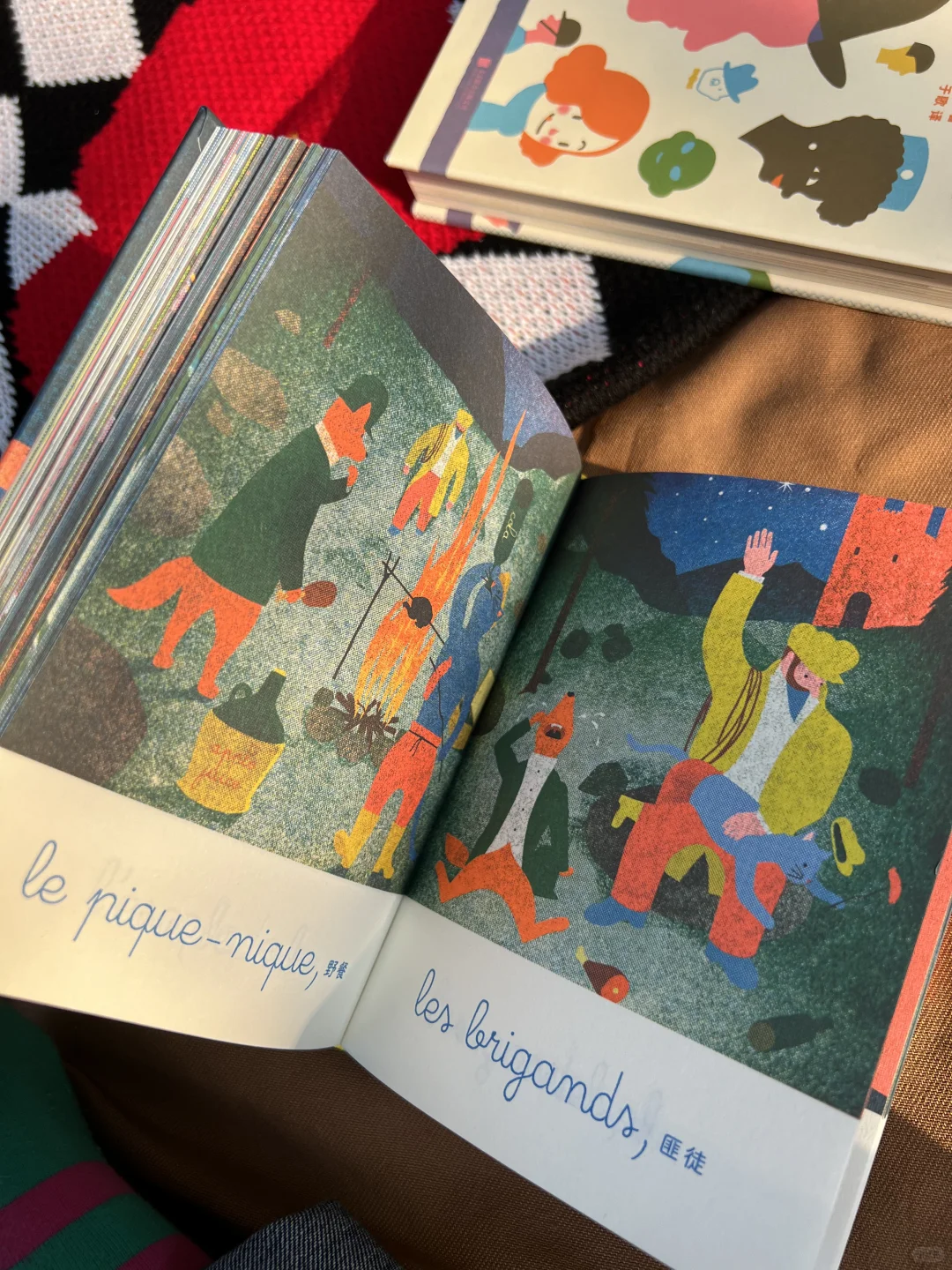 每一页都想装裱成画,丝网印刷绘本也太美了!