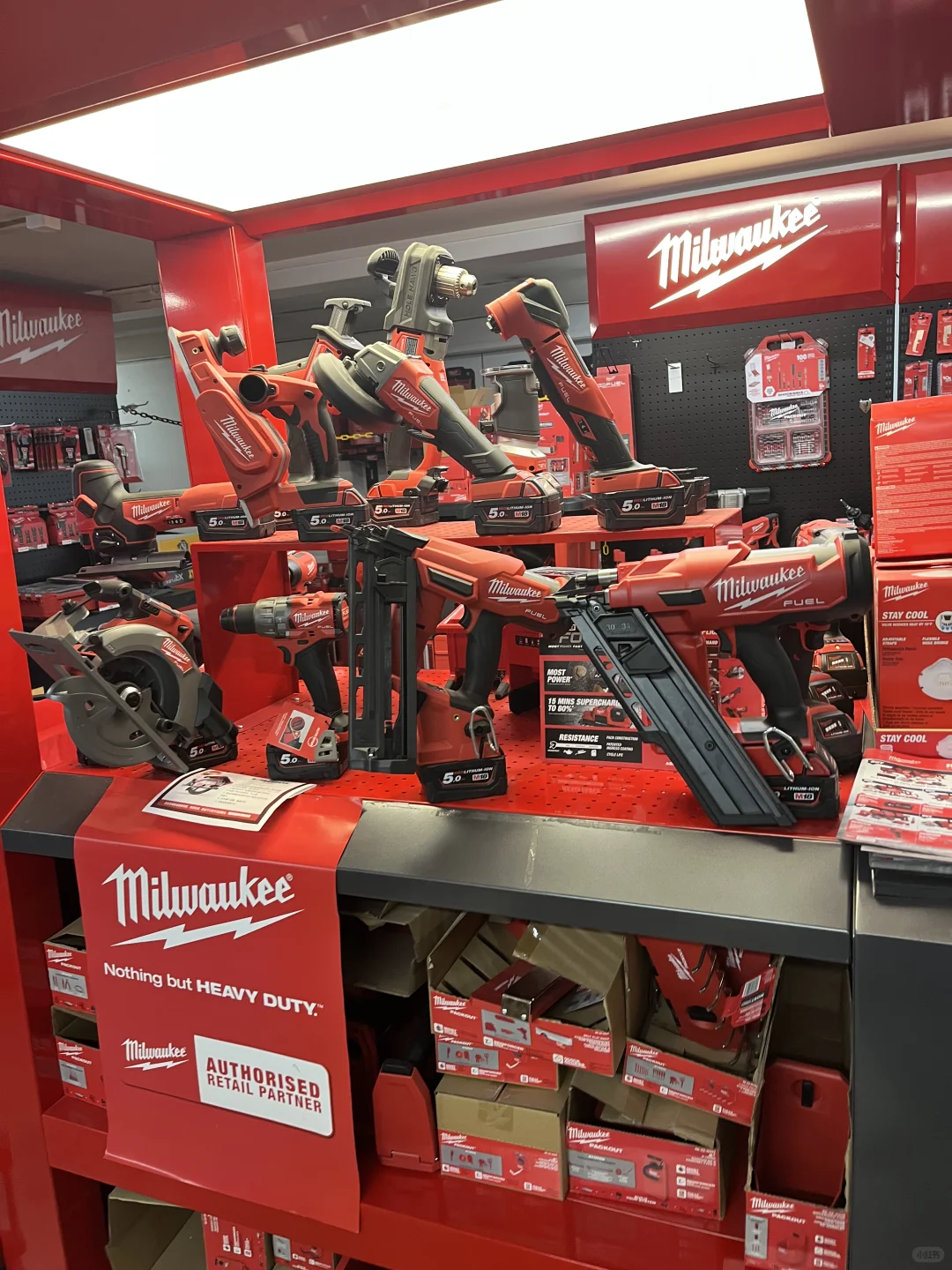 又添新玩具你喜欢哪个颜色的工具打出来