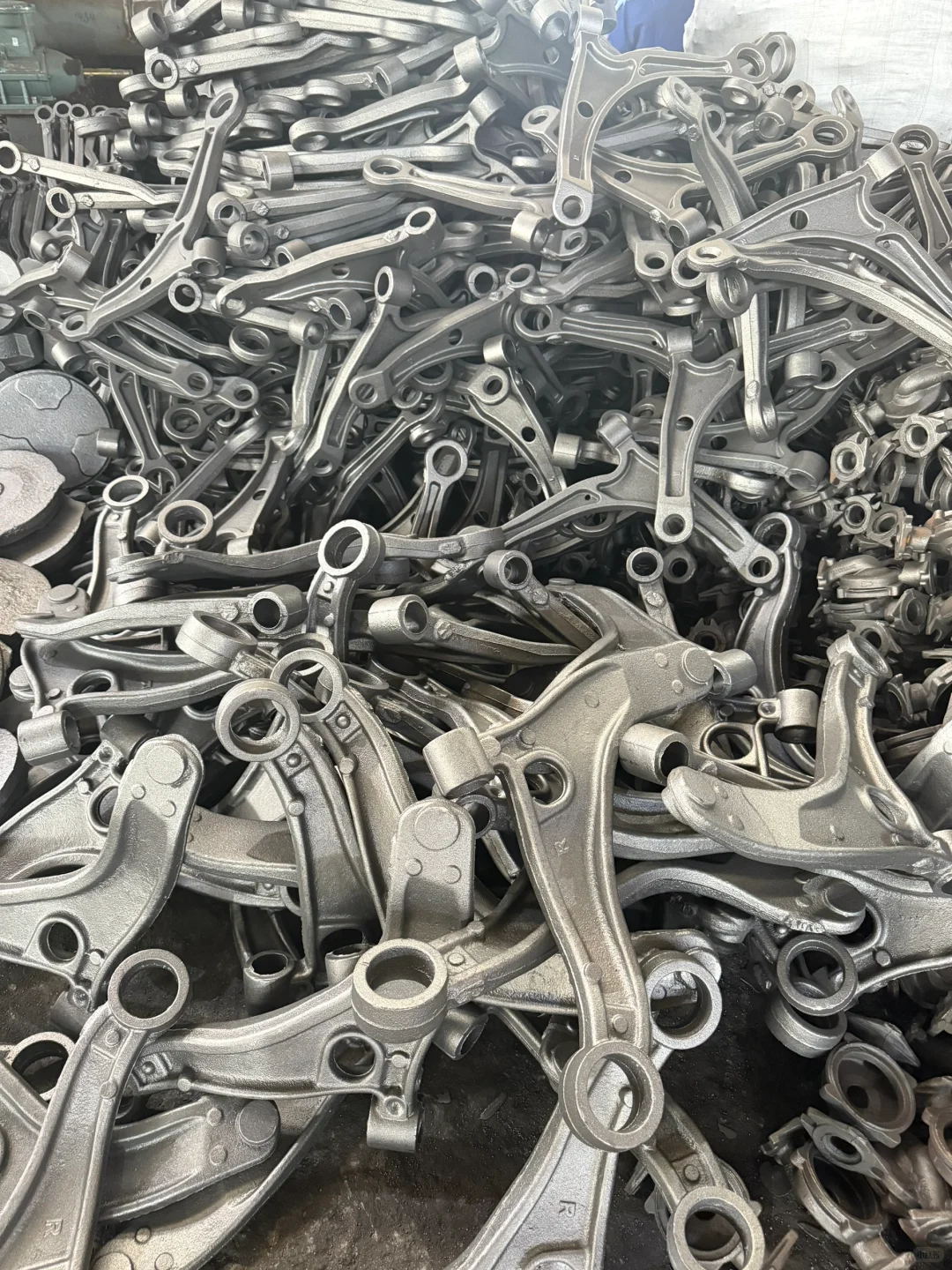 摆臂 控制臂毛坯球墨铸造