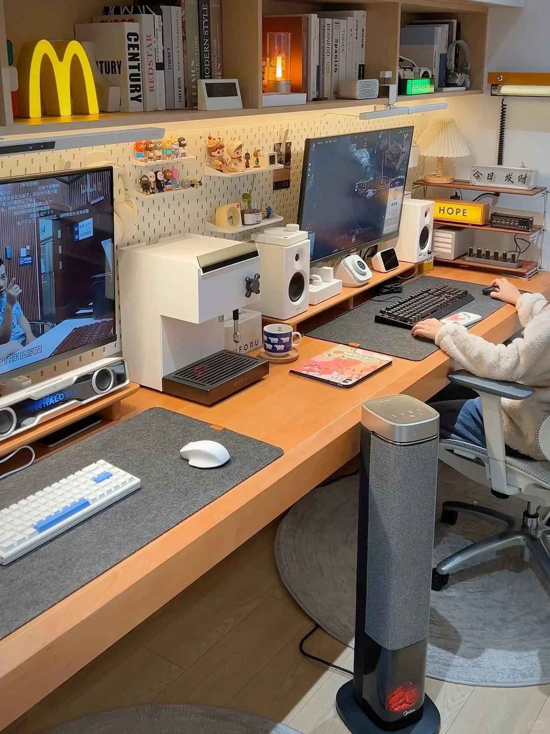 小书红抄作业成功 自装出了理想的书房！