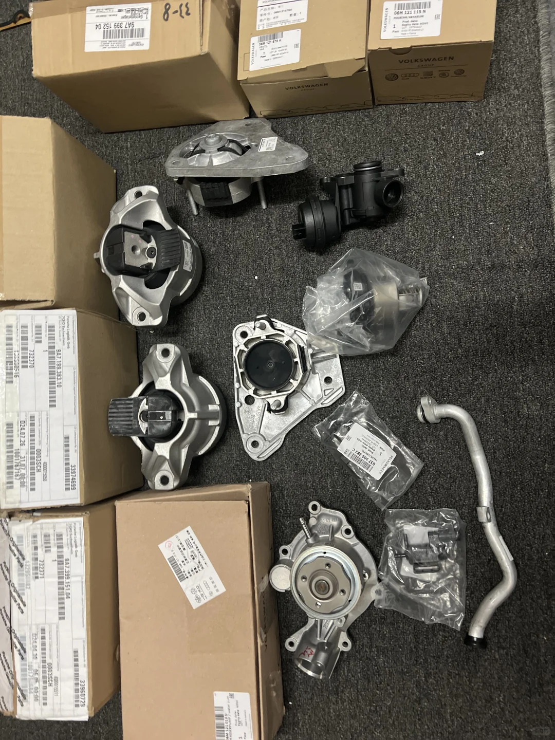 EA839处理漏水套件 更换发动机胶波箱胶