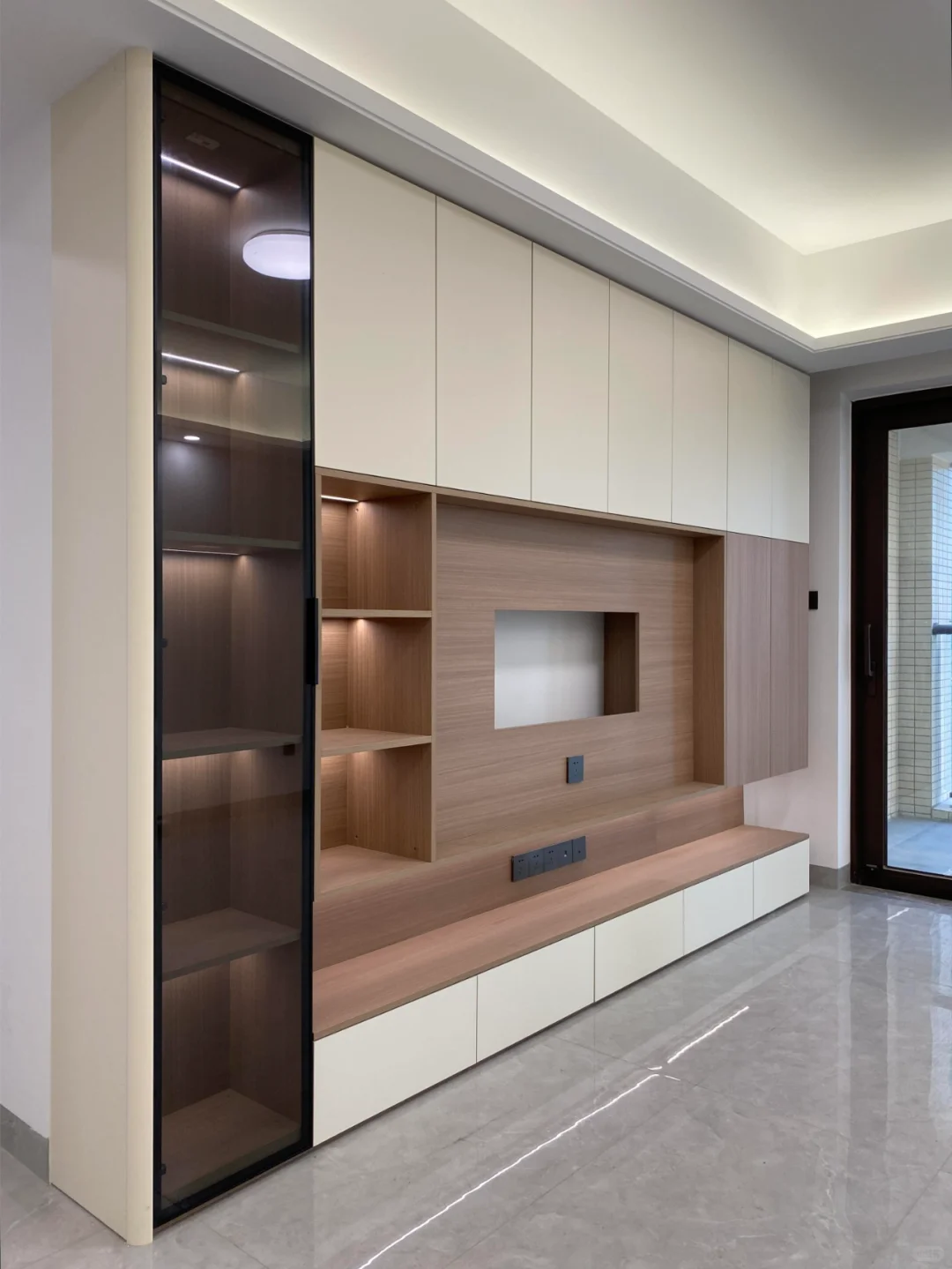 全屋定制现场安装图