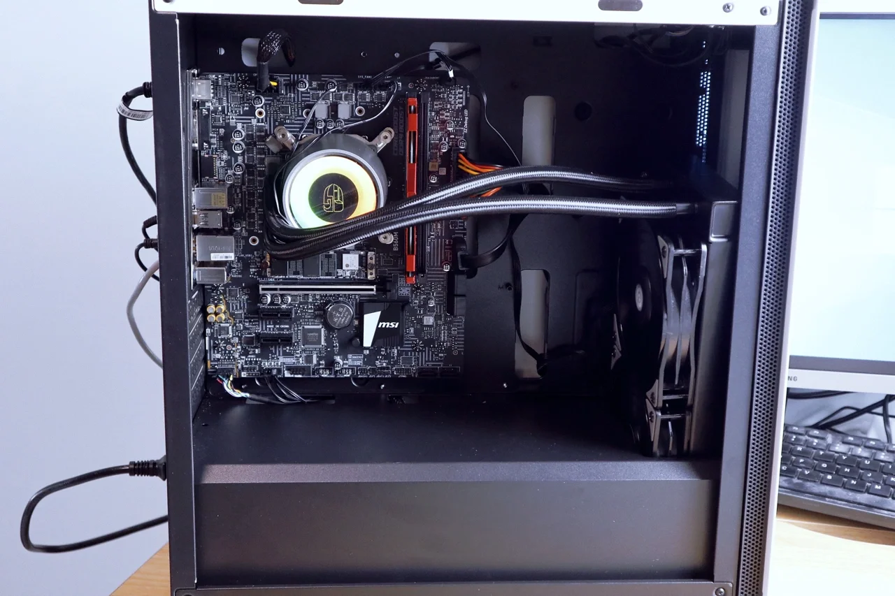 性能和安静的代表者，安耐美白金500W电源