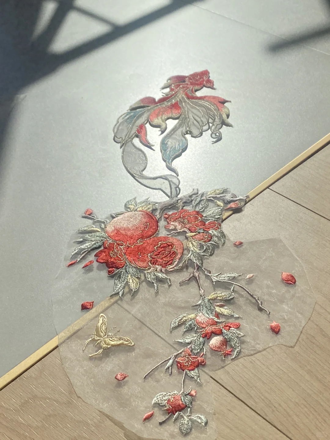 第一幅刺绣画来了呀