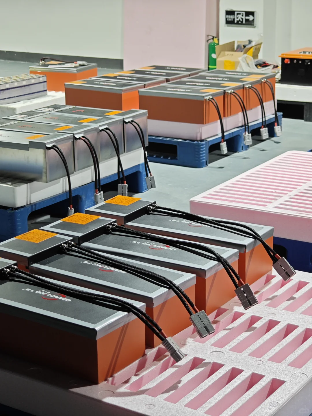 又到了给电池拍照的季节了?