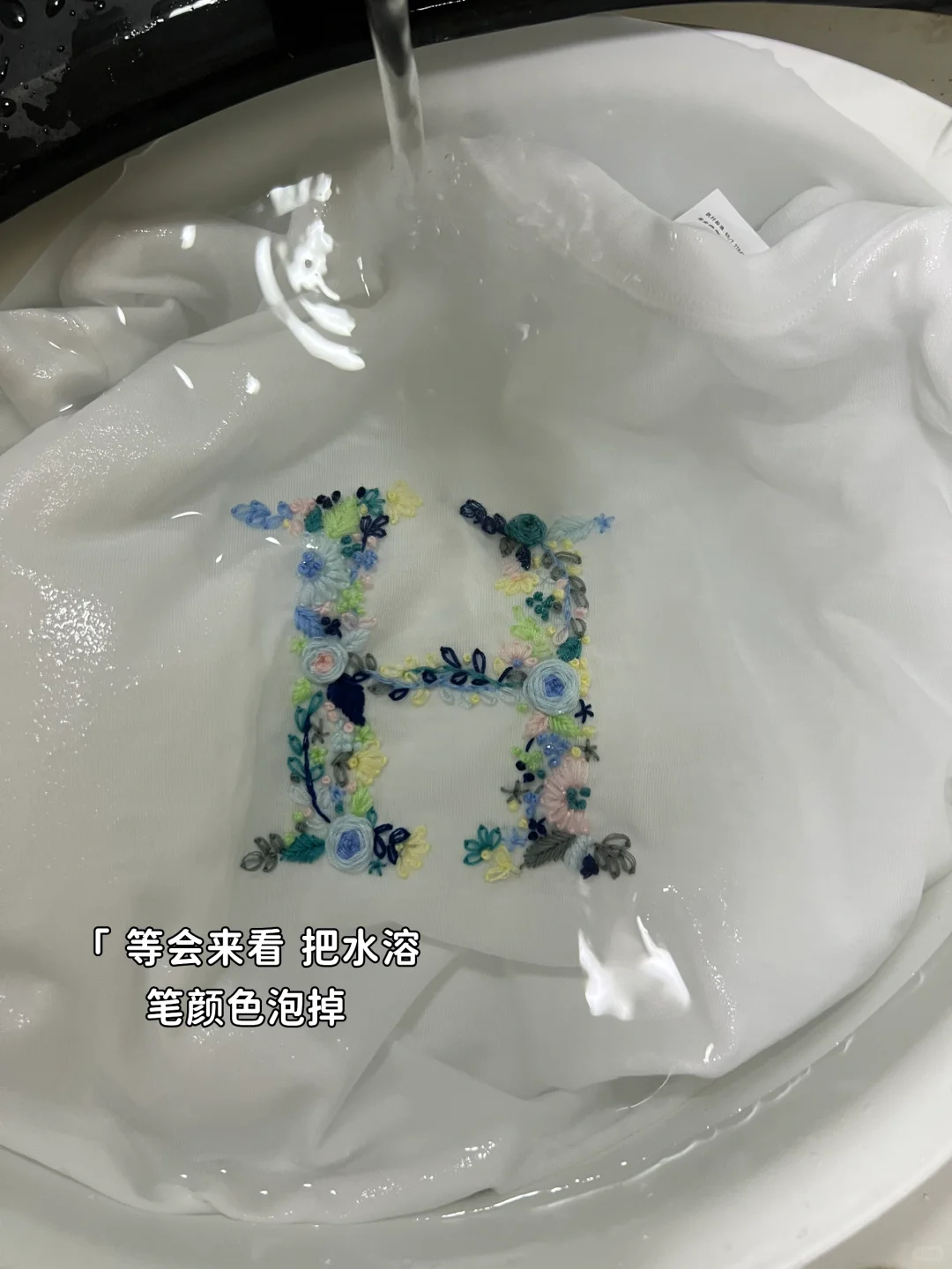 他说没收到过花 于是我准备了永不凋谢的花