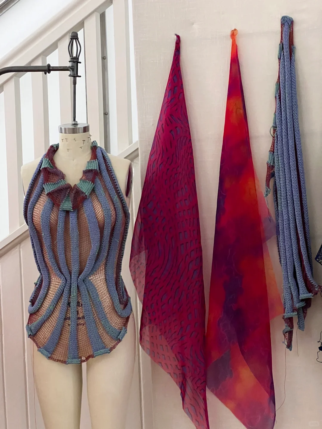 穿自己设计制作的丝网印和热转印T恤