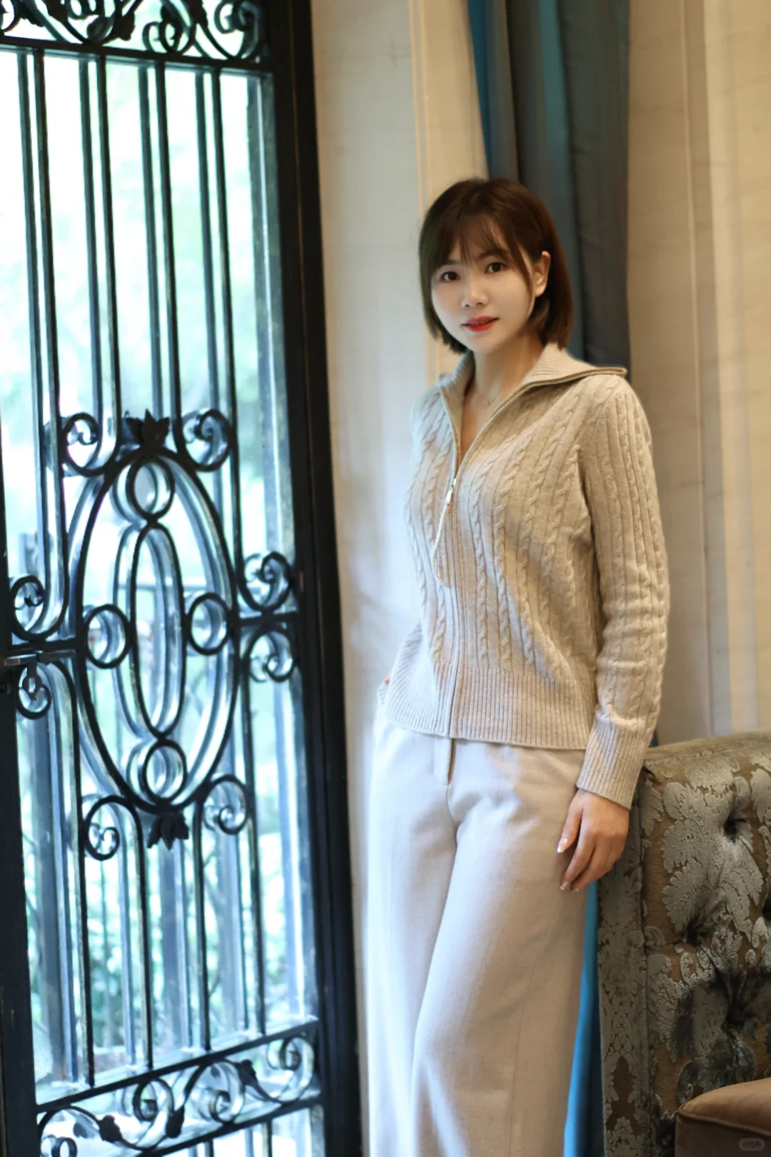 YINER｜冬季温暖穿搭，让爱意点缀生活空间