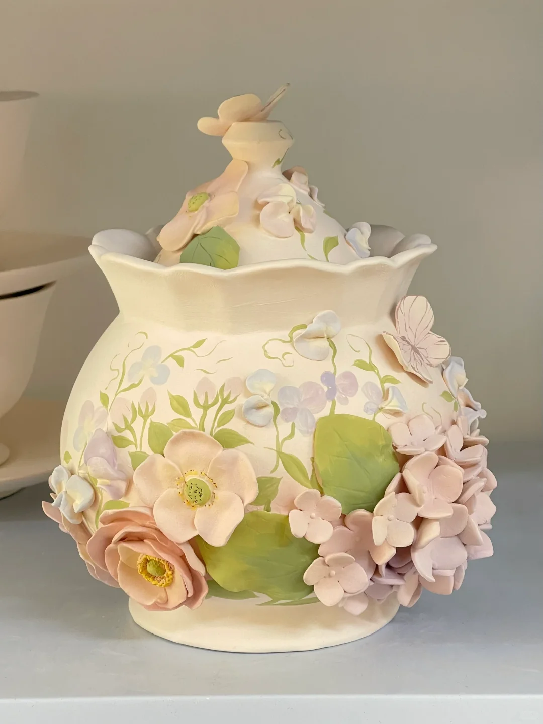 这是一只超多花花的罐子！！！???