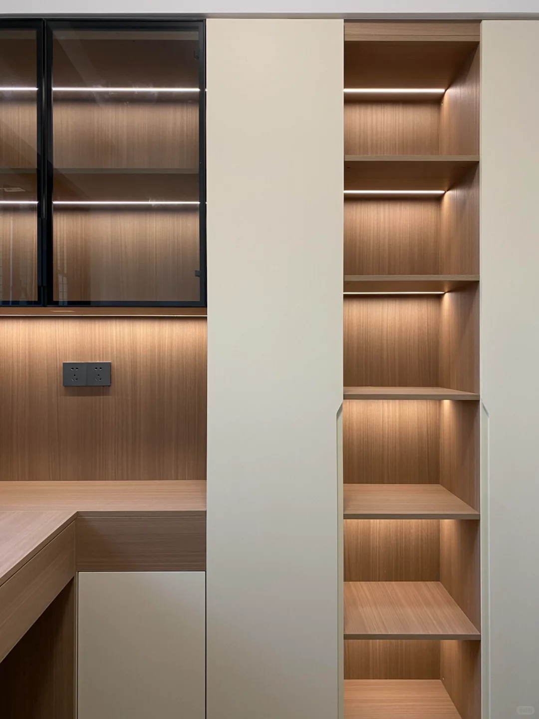 全屋定制现场安装图