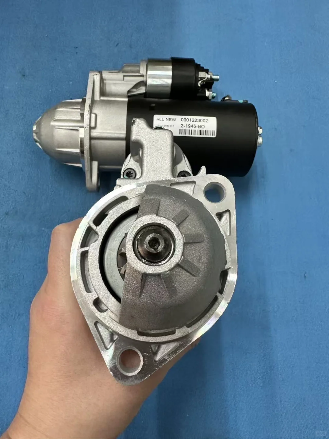 林德叉车11T、这么好看的启动马达你见过吗？