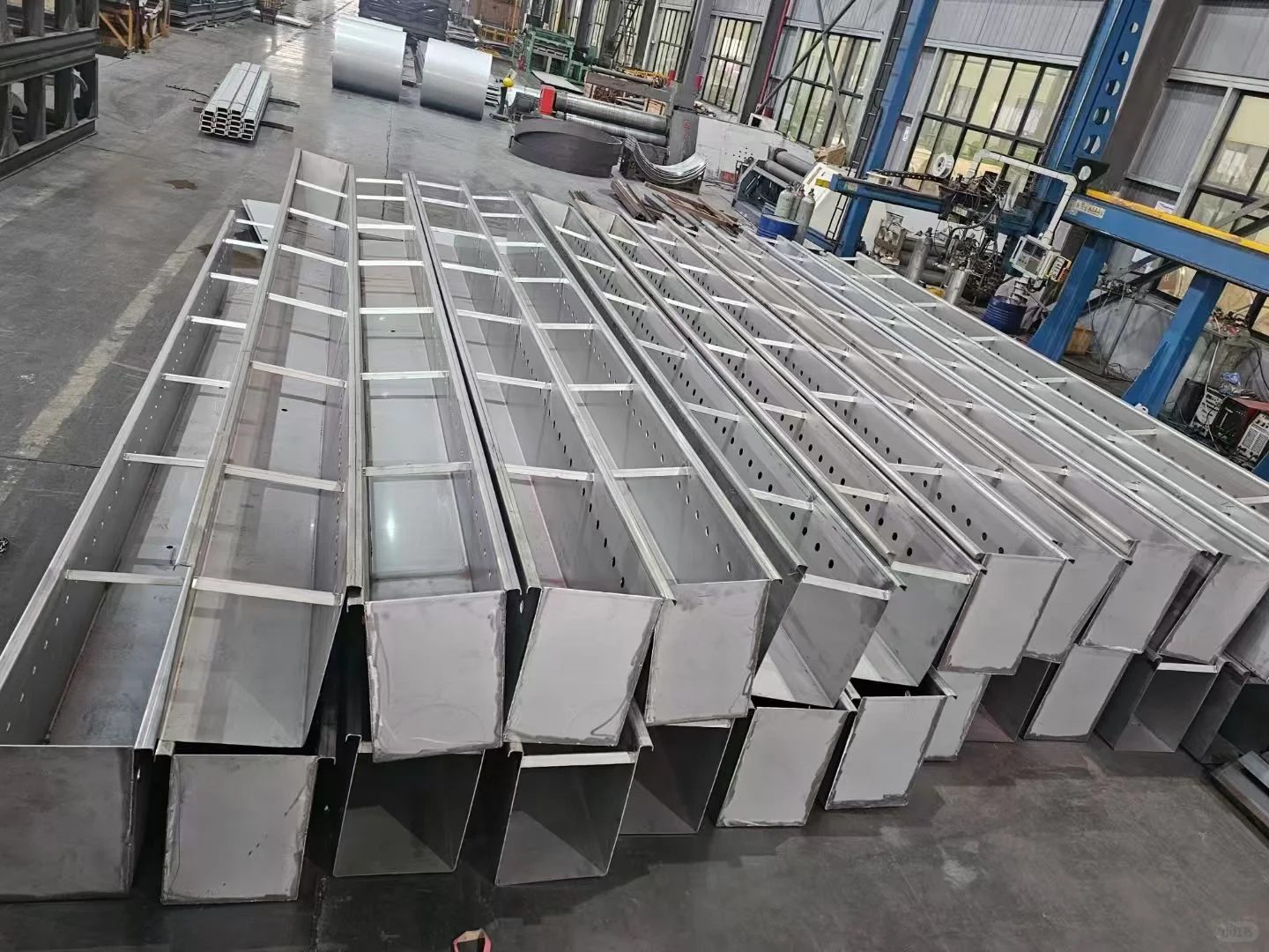 大学毕业出来卖钢的第一个星期