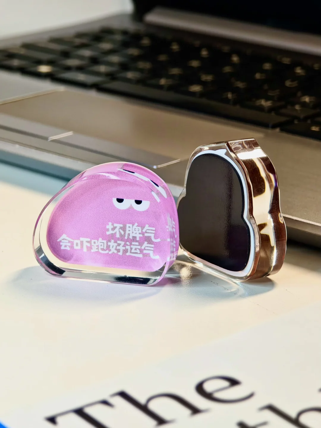 来存一些适合送朋友的奇怪工位小摆件?