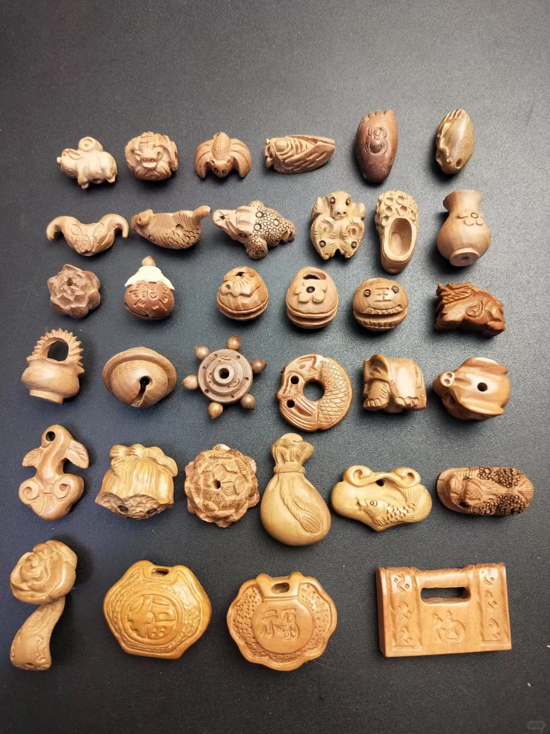 特有意义的桃木小饰品