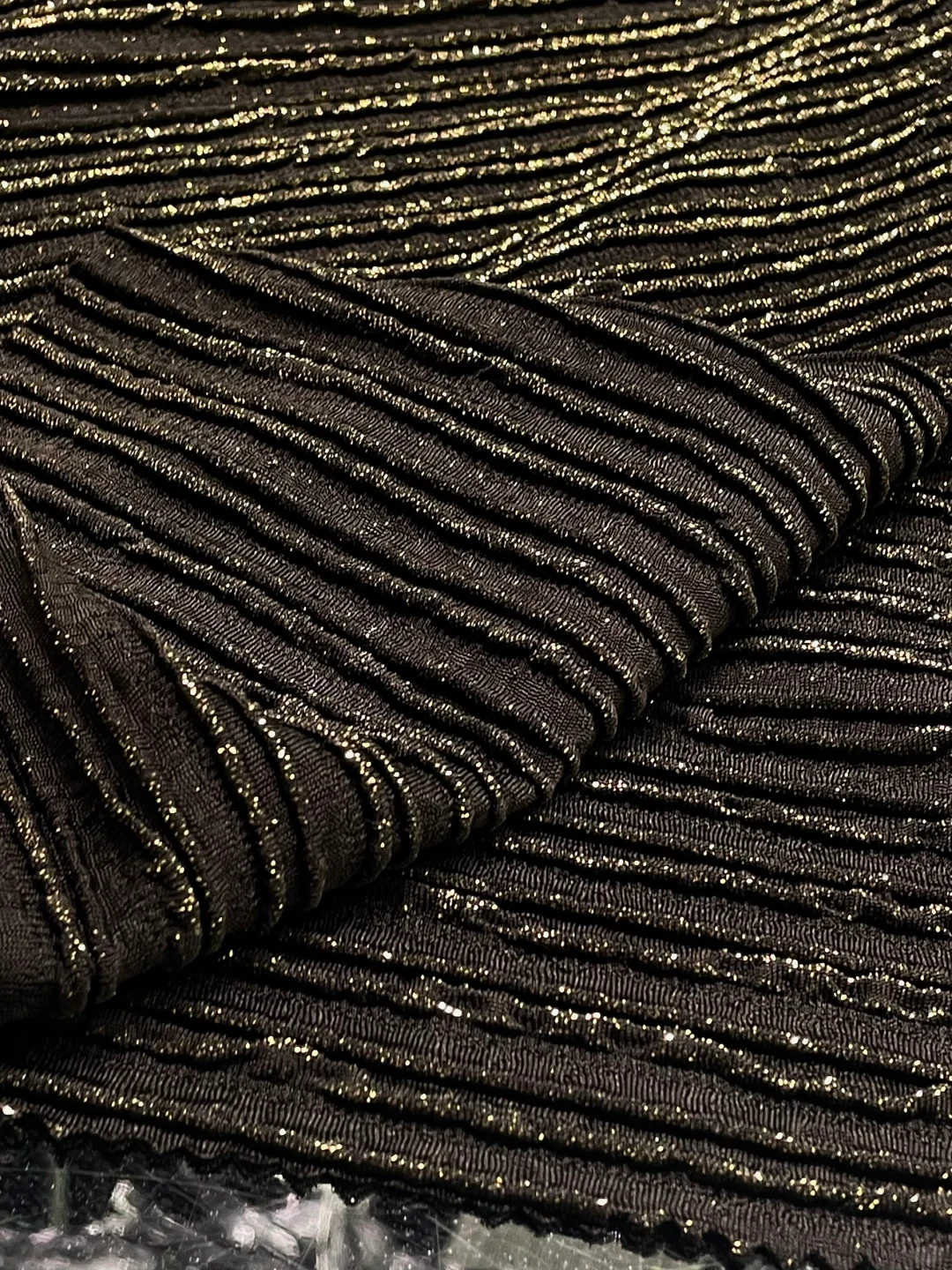 黑金魔法 | 轻奢独特肌理·设计灵感?