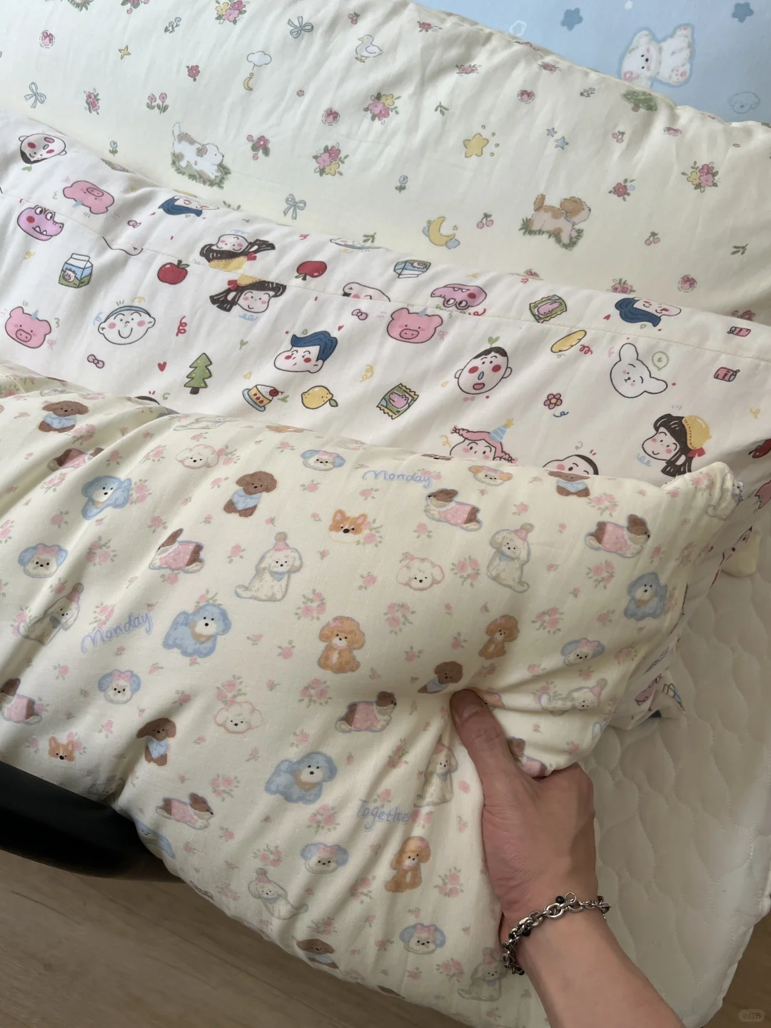 这就是一个月卖了一万只的巨无霸长抱枕‼️