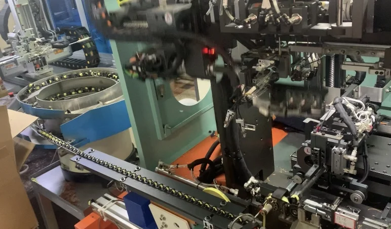 介绍家里的电子厂