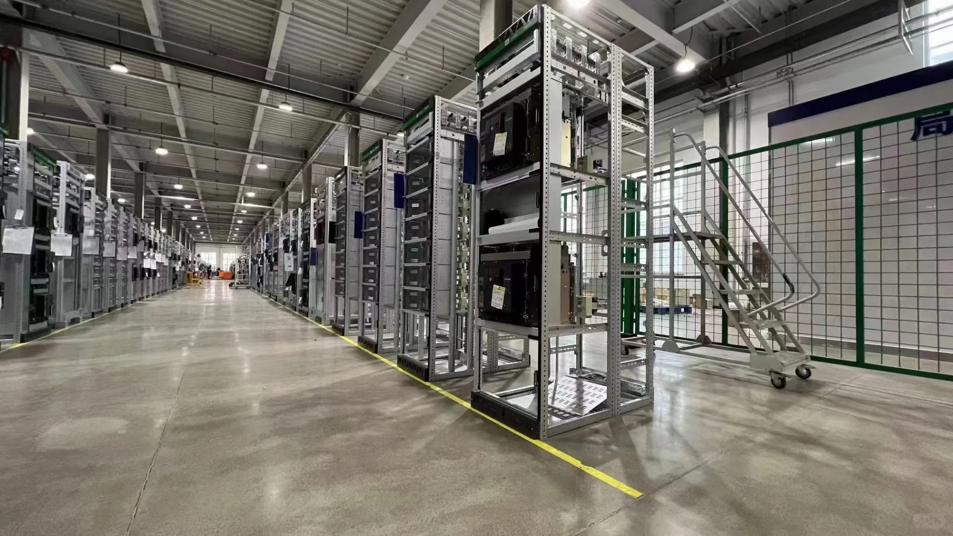 电力设备供应商