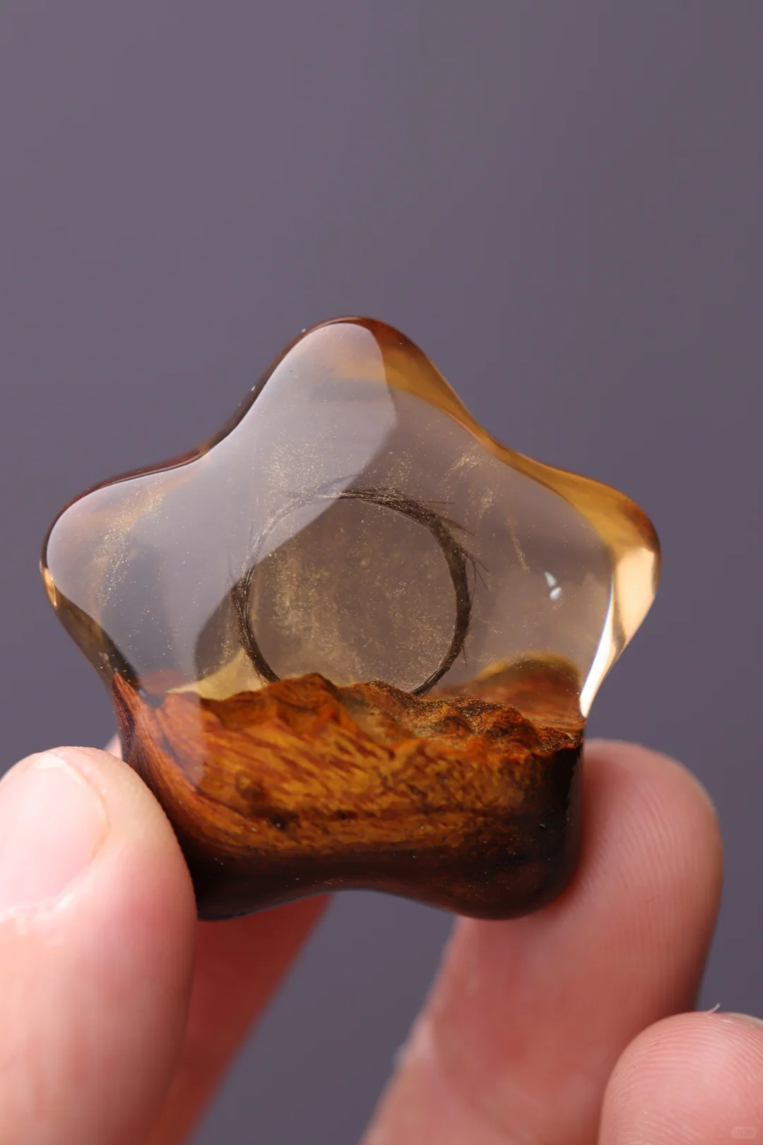 耗时36小时把宝宝胎发封存进一颗永恒琥珀星