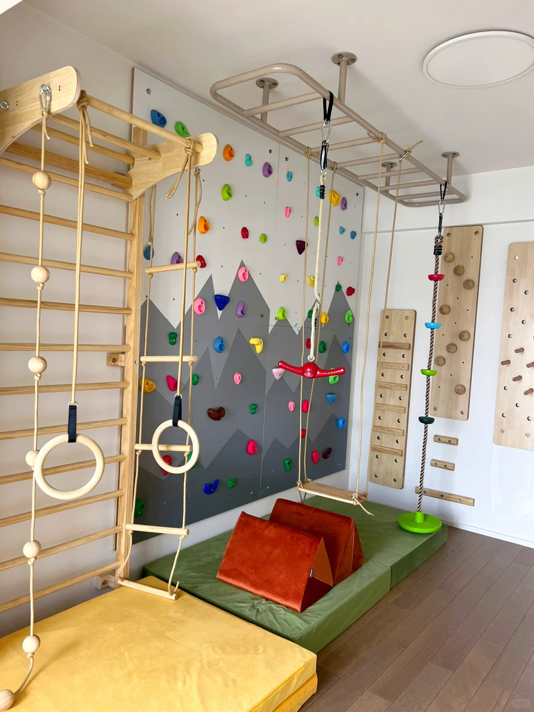 说说我家攀岩墙（运动房）