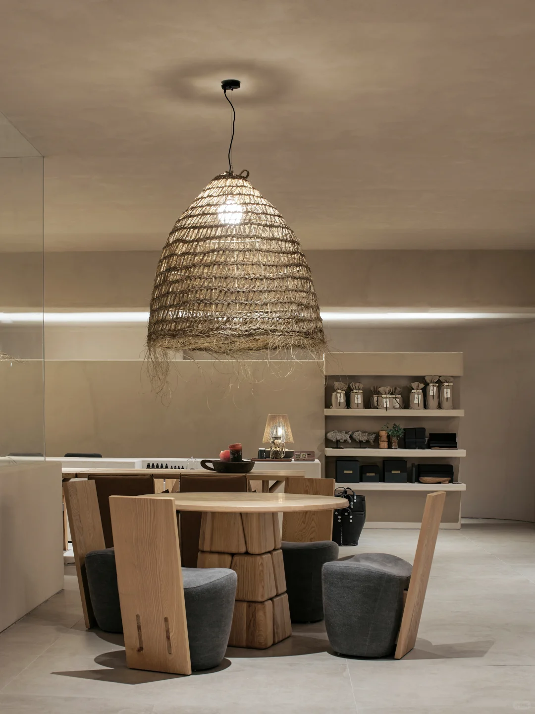 逛家居店,是一种向内安顿的深层需求