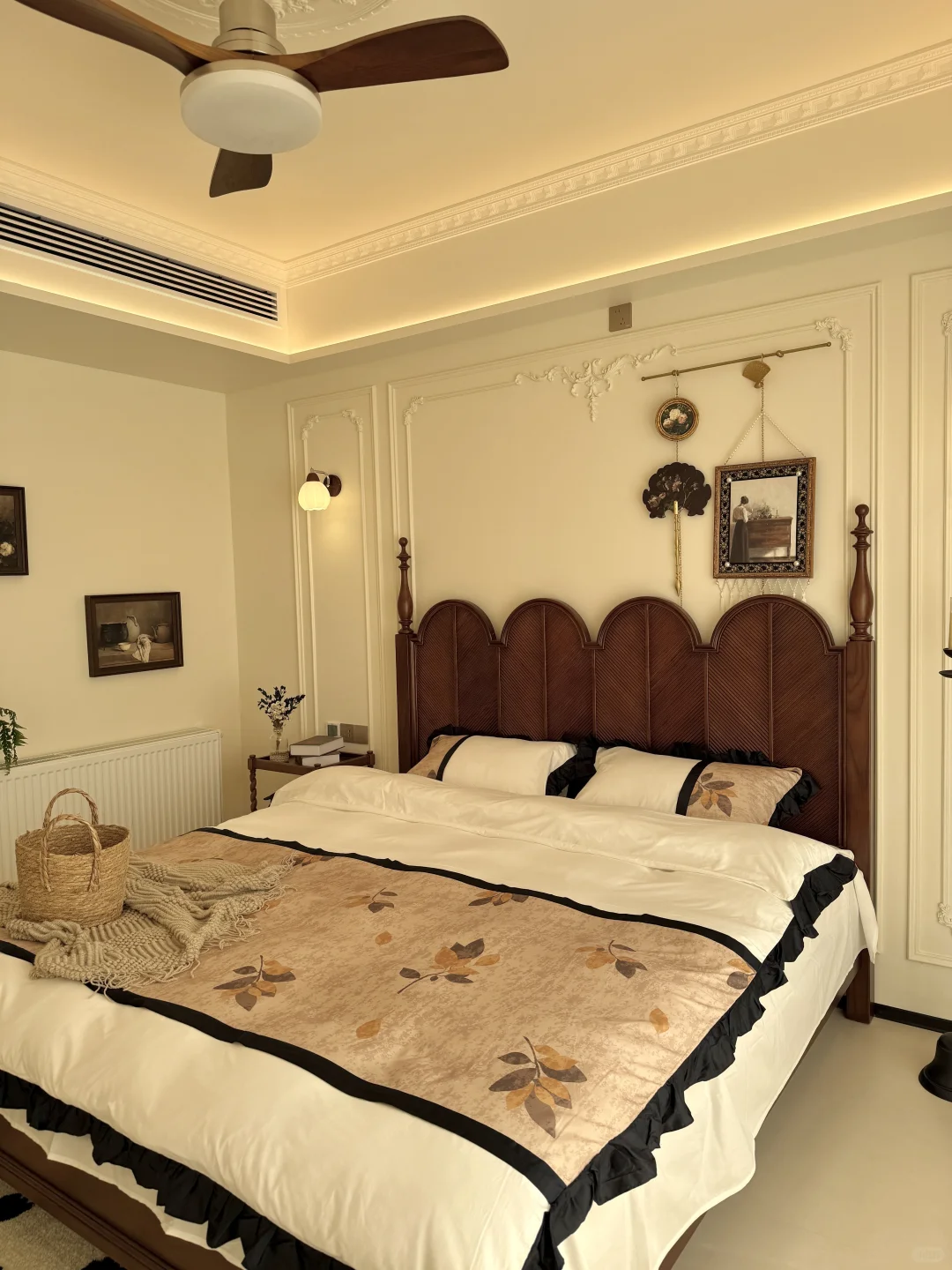 中古风卧室布置，谁懂，这个氛围感绝了?……