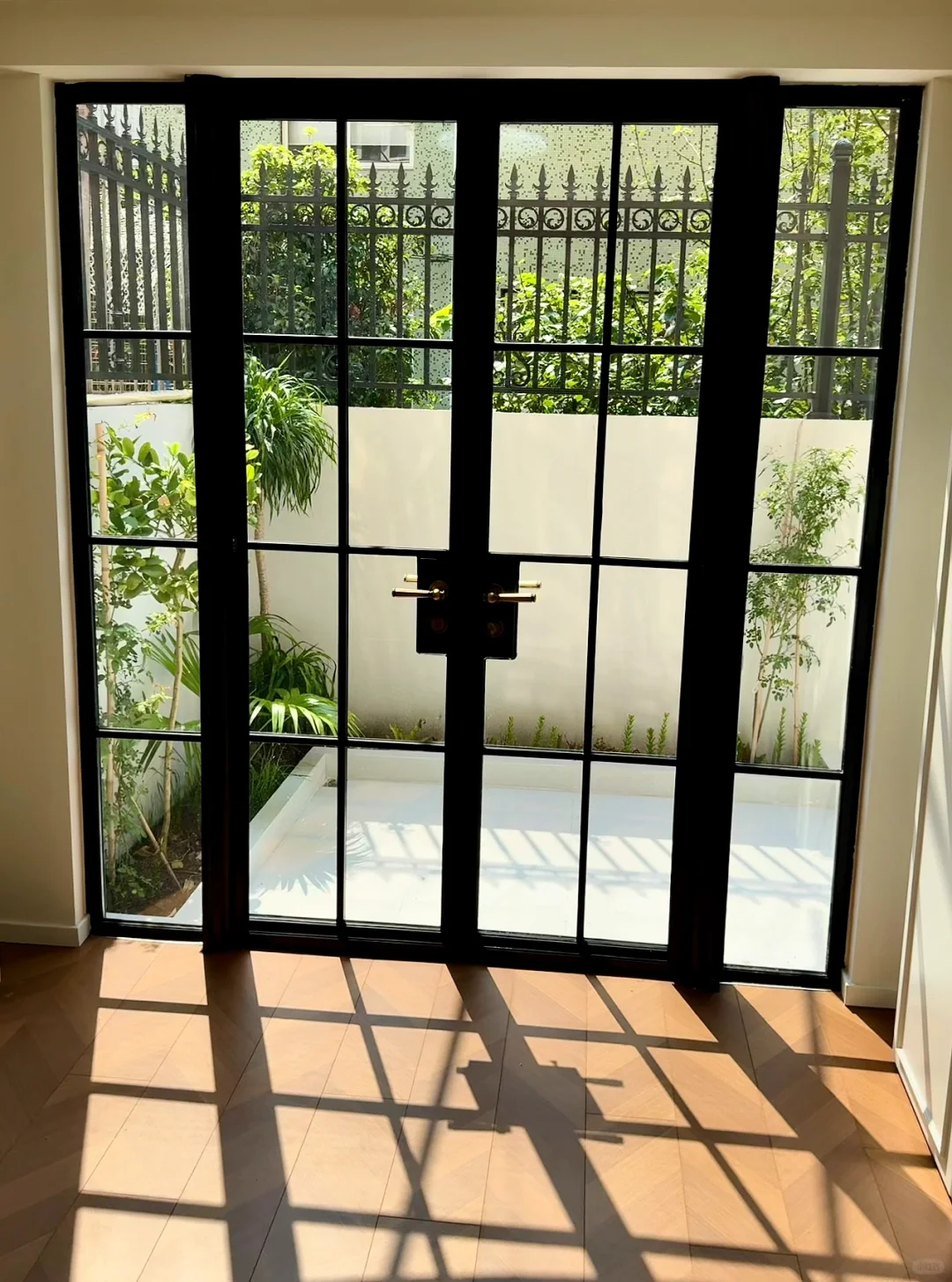 4个复古门窗干货！装完你的老破小也美到犯规