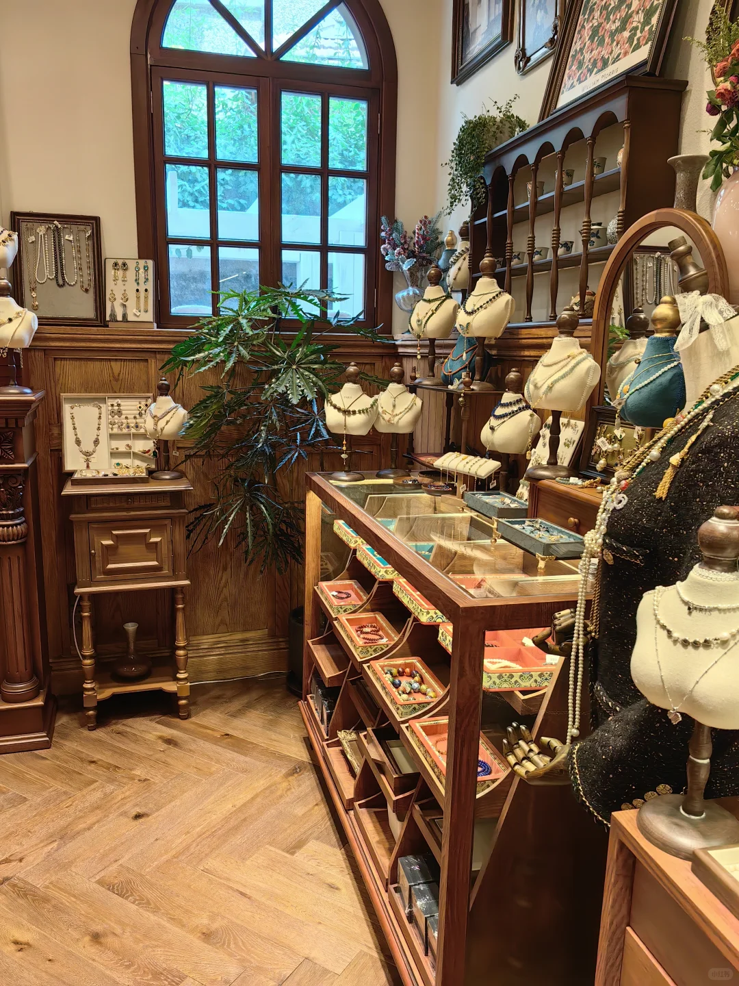 上海｜适合i人逛的店，有好多小众的饰品
