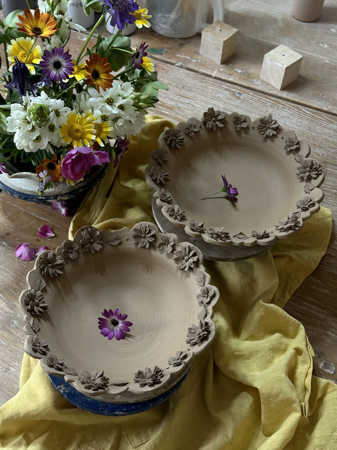 瞧瞧我最近做的陶艺裱花作品