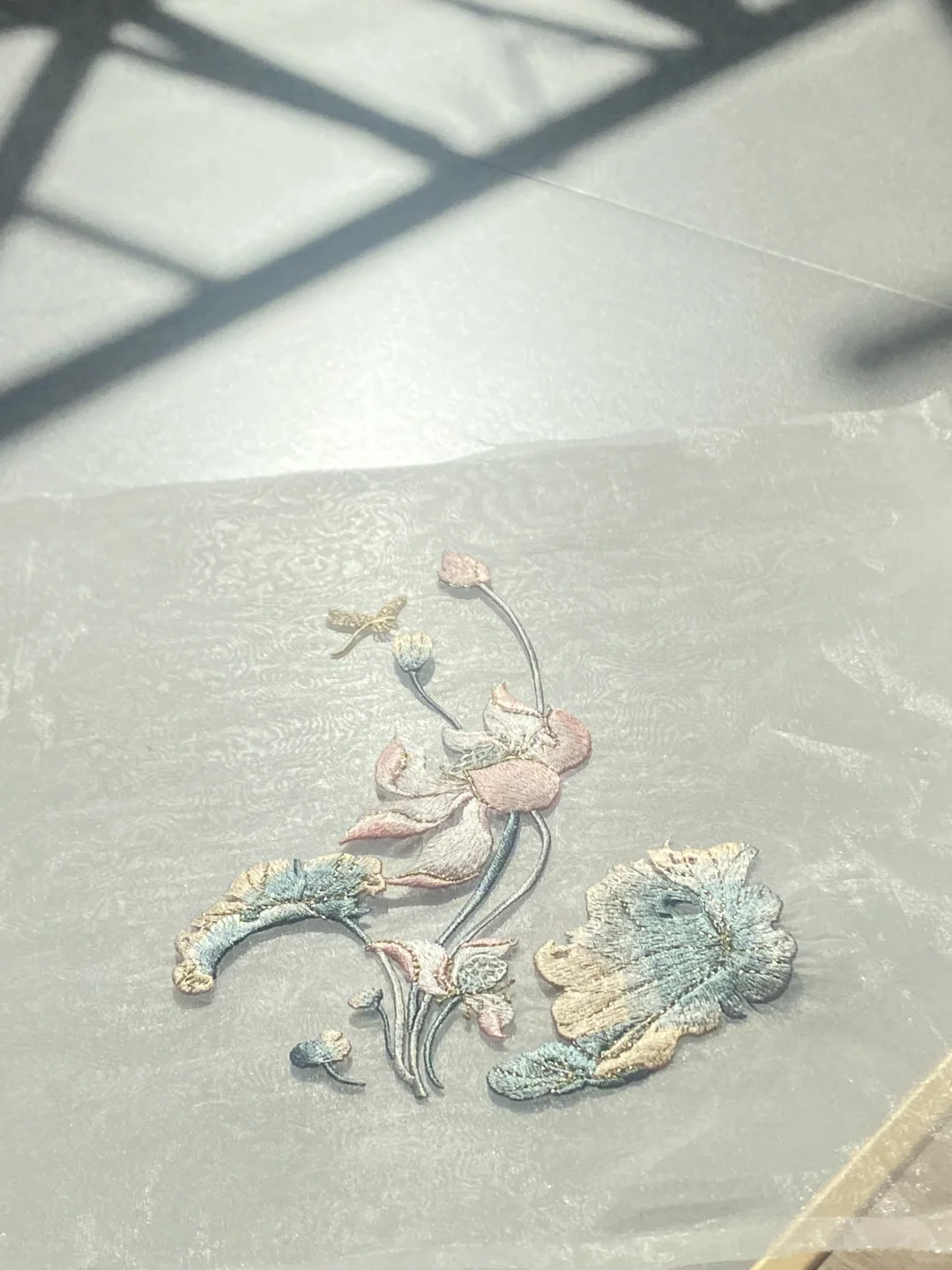 第一幅刺绣画来了呀