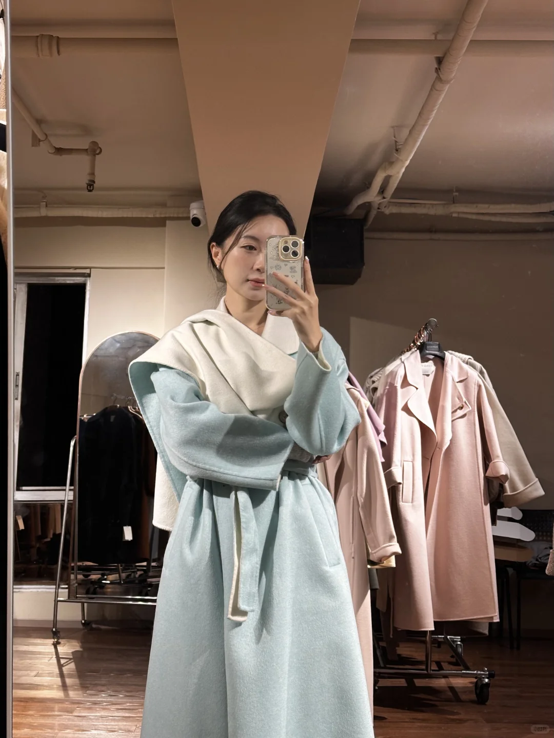 两万块的羊绒大衣