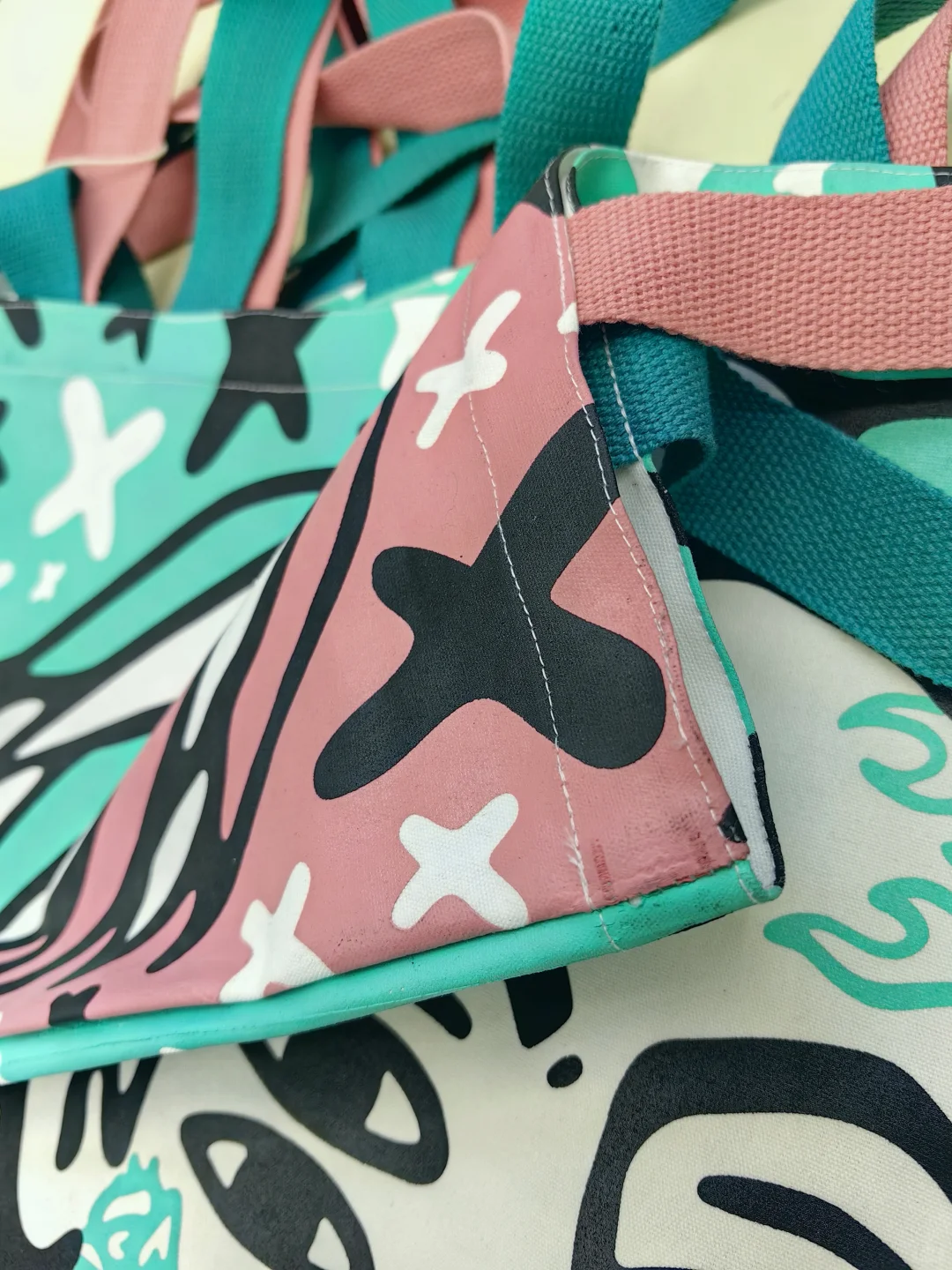 满幅双面双色手工丝网帆布袋印制完成