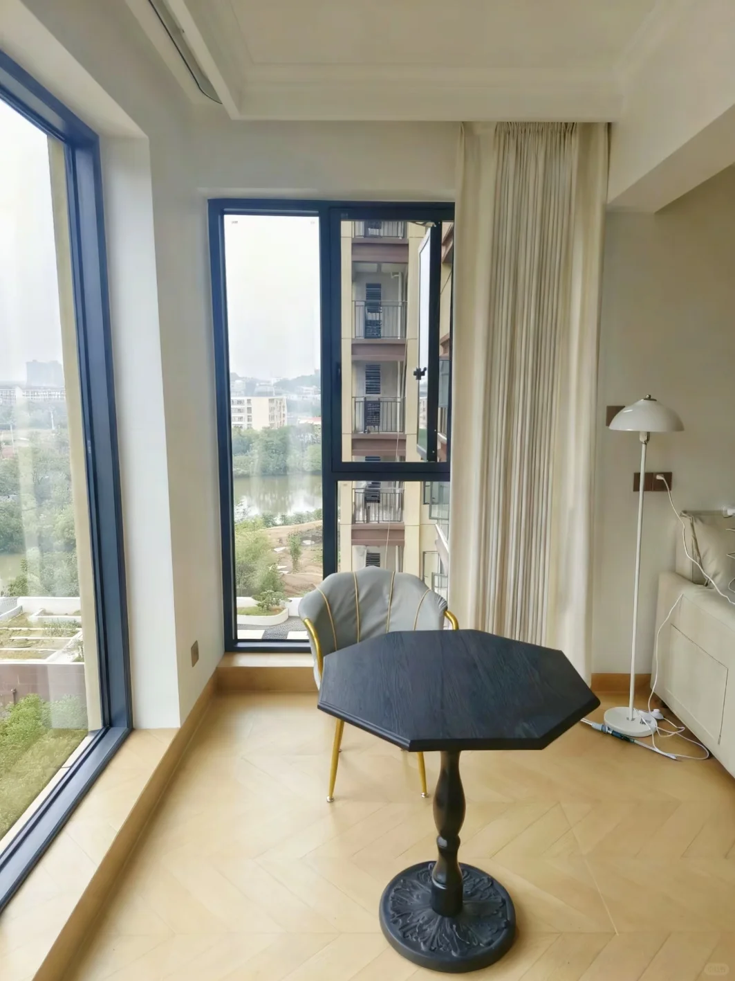 太喜欢我家的封窗了！这1.6w花的值！