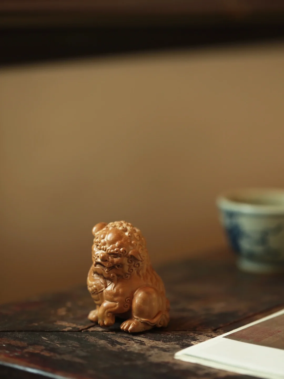 瑞狮端坐，霸气威武