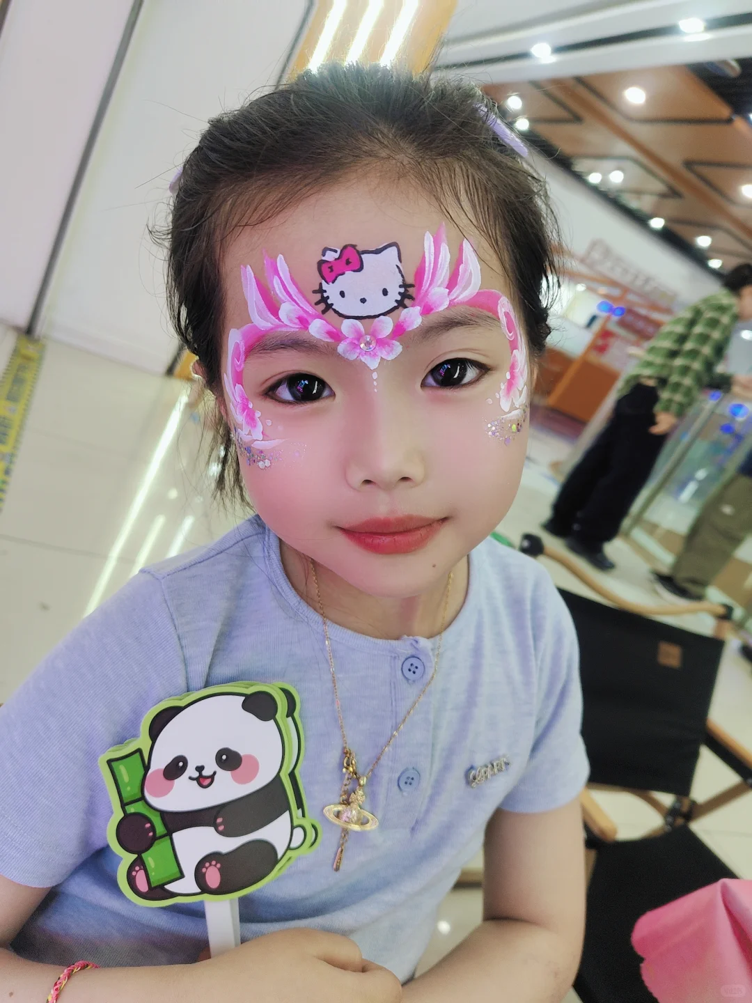 夏天彩绘流汗花妆，防水颜料用起来