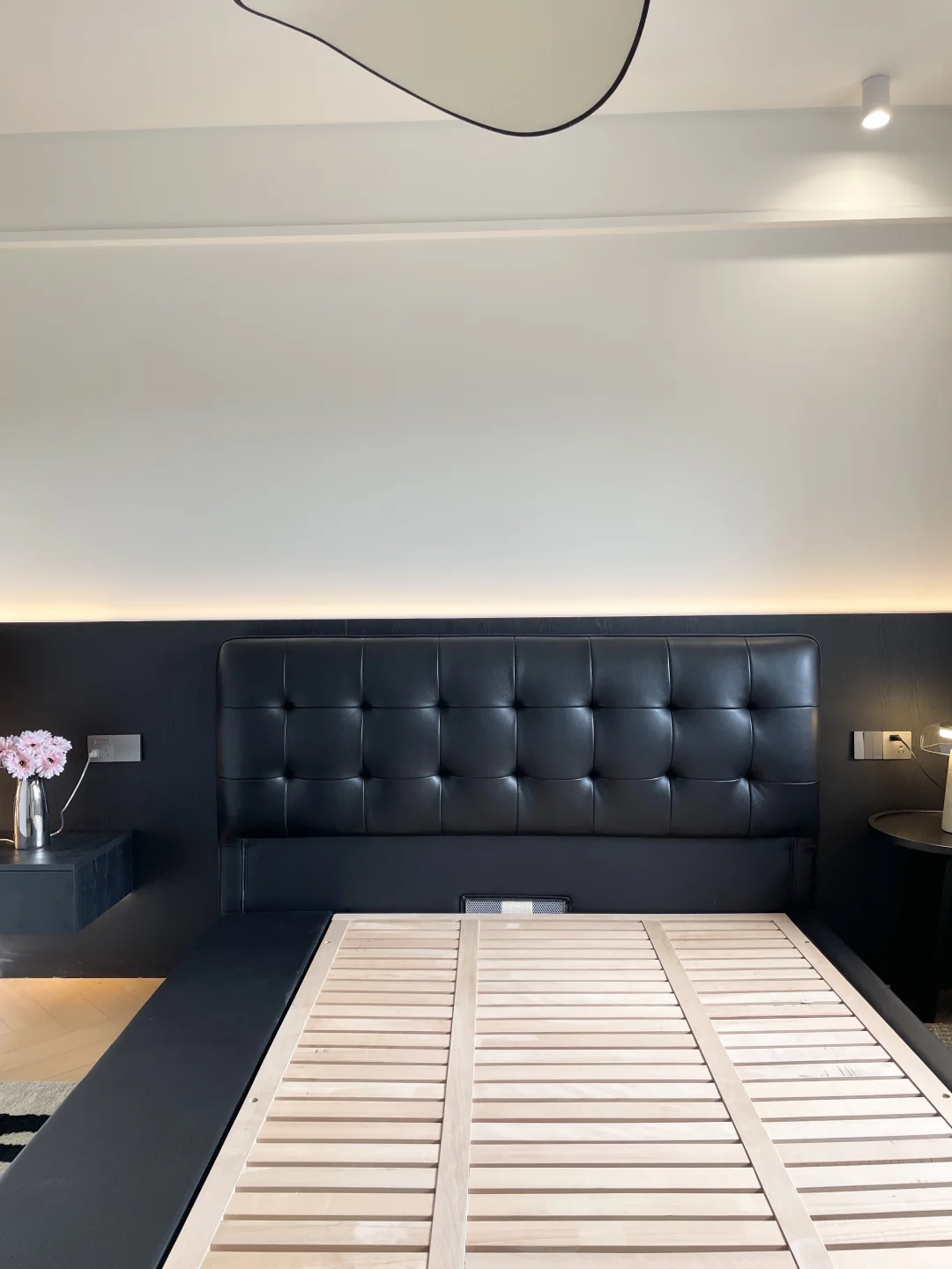 小户型卧室救星!这张华夫格床我能吹一年