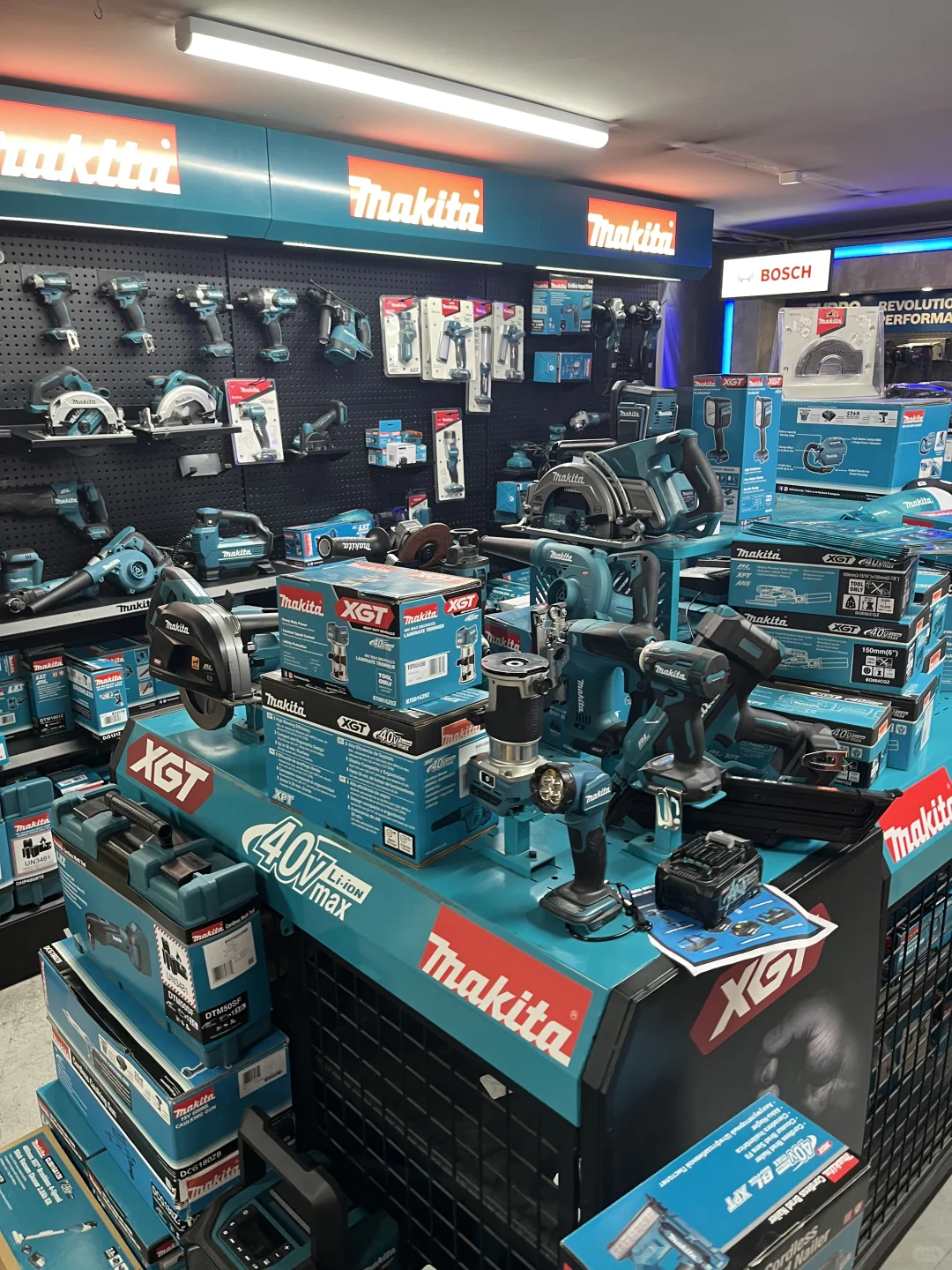 又添新玩具你喜欢哪个颜色的工具打出来