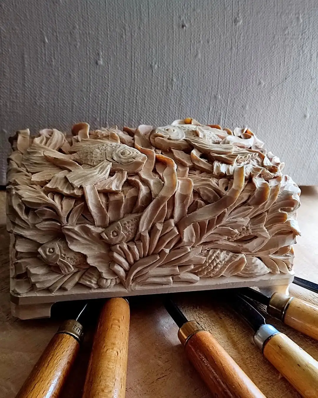 分享一组木雕浮雕作品（俄罗斯艺术家作品）